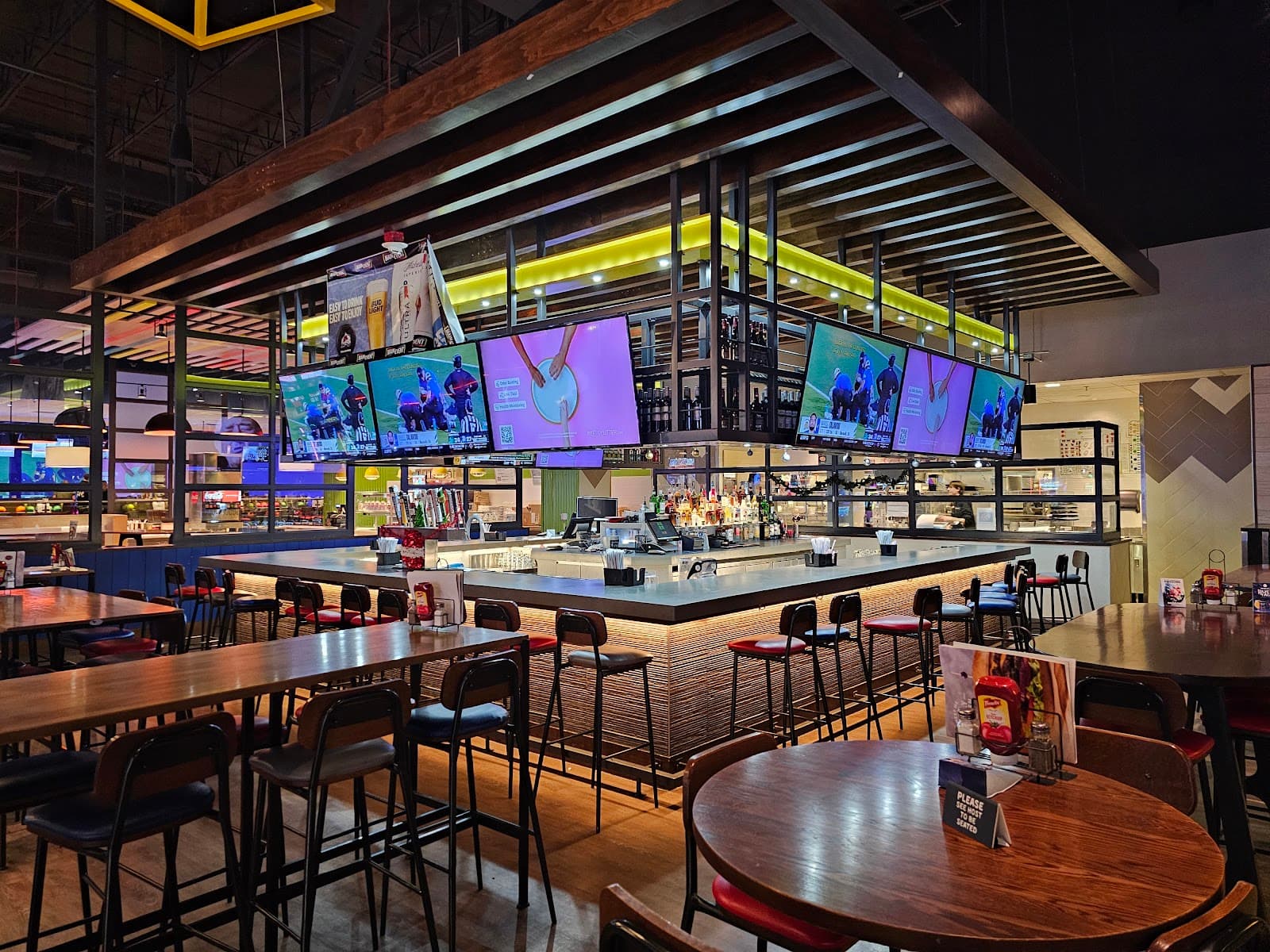 Main Event Highlands Ranch